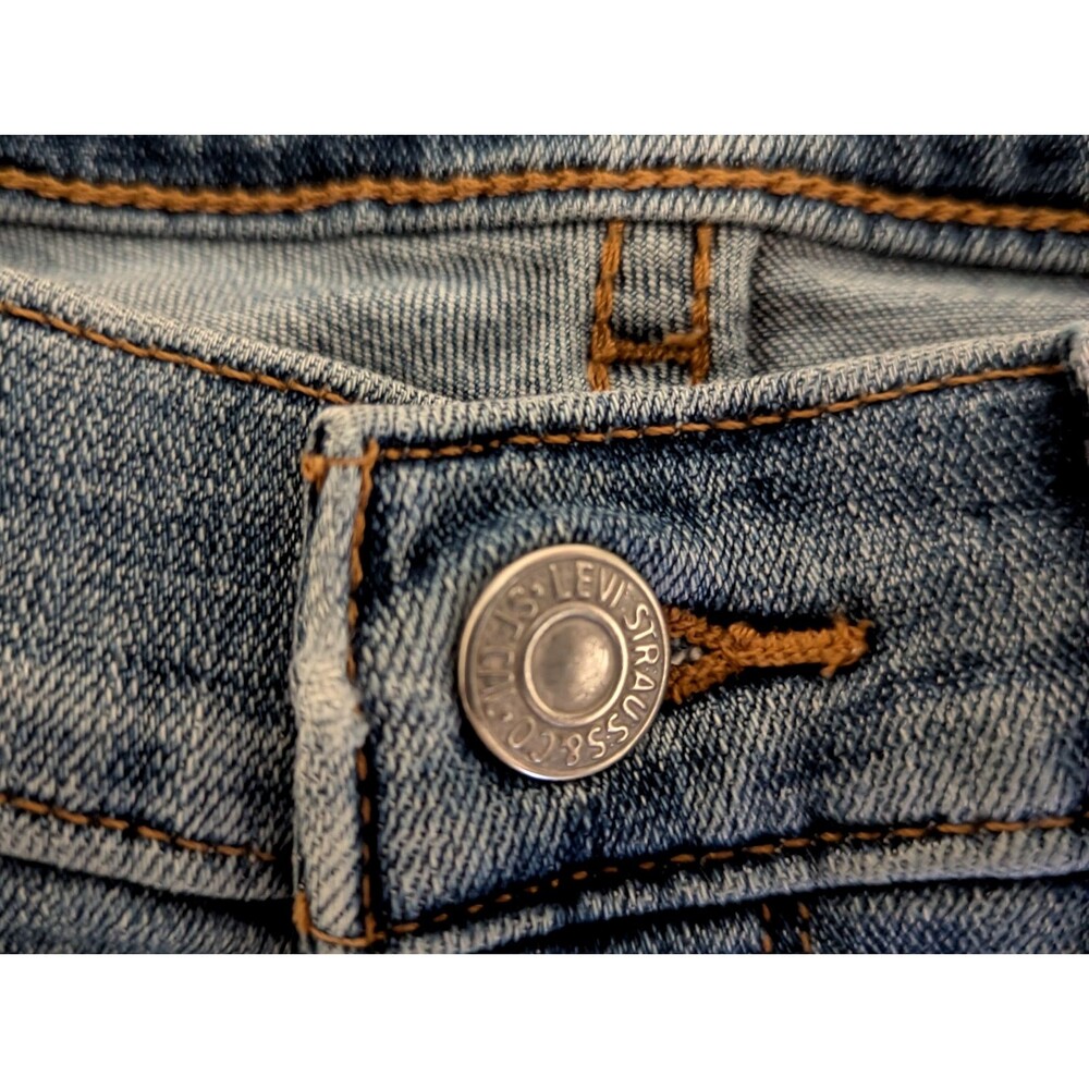 Levis Strauss Jeans Women’s Size 6 Boot Cut Medium Wash Comfort Stretch - Picture 4 of 9